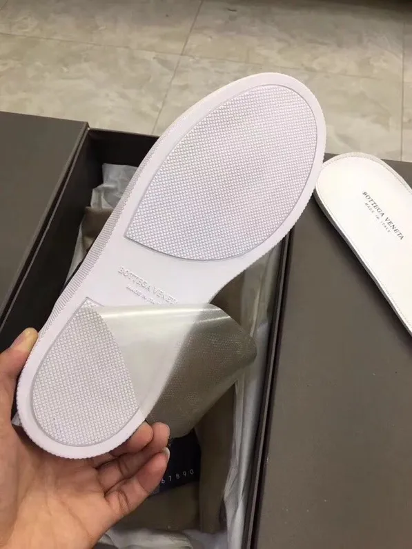 Men's men's shoes 💰420 [New style] 🎍🎍⚠️BOTTEGA VENETA) BV fashionable and casual classic, classic on sale ⬆️⬆️! (High quality) only better than genuine products from counters! Top handcrafted woven decoration [strong]💯💯 Breathable mesh lining plus mixed sheepskin and original latex feet! Genuine rubber anti-slip outsole! ! Super comfortable! Welcome to compare the authentic products at the counter! 38 to 44 (45 can be customized